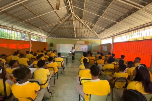 Contribuyendo a Fortalecer los servicios de Salud, para una atención libre de estigma y discriminación en las poblaciones más vulnerables